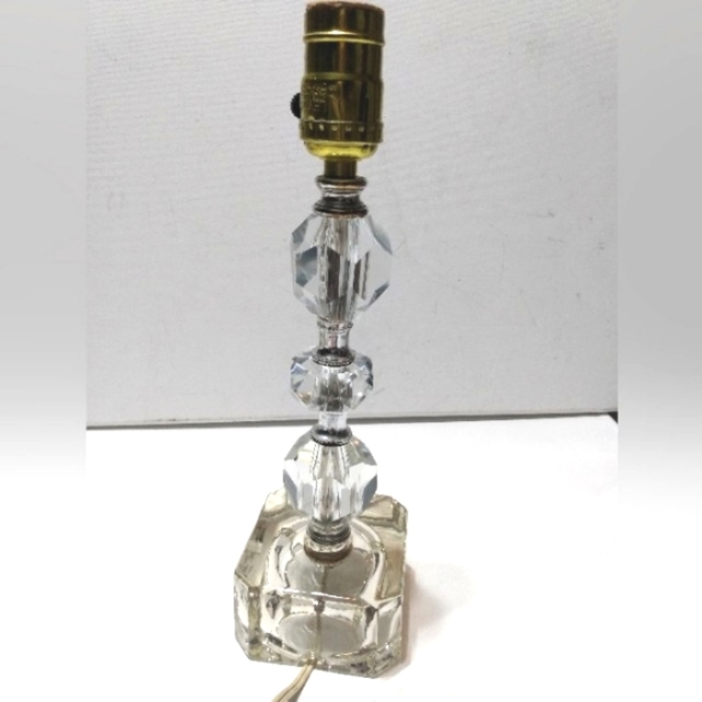 Leviton Vintage Crystal geometric cube prism lamp
